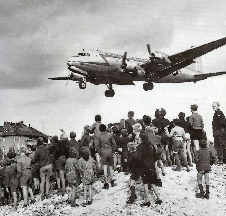 Na Czym Polegala Zimna Wojna Czym była zimna wojna? | Portal historyczny Histmag.org - historia dla